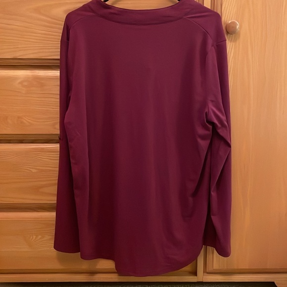 NWT Dark Magenta/Fuchsia Long Sleeve Top with Button - Picture 4 of 4